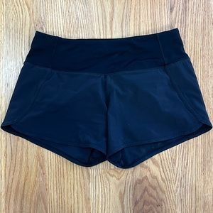 Black Lululemon Hotty Hot 4” shorts